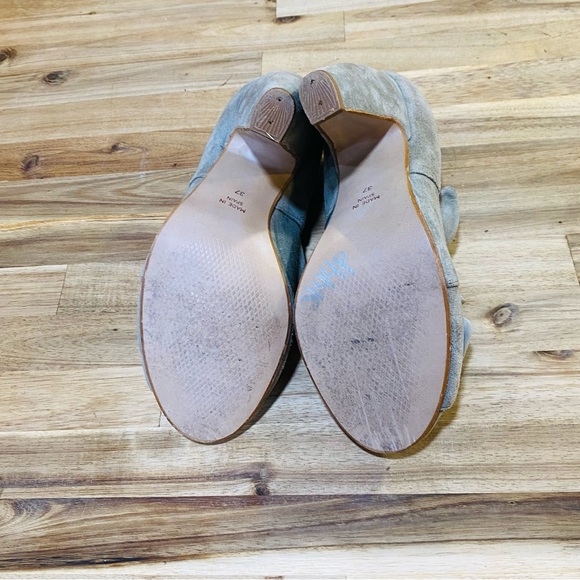 Lucky Penny by Anthropologie Sage Green Bow Heels - Picture 7 of 9